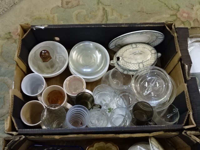 Stillage containing glass, china and pictures etc (contents only stillage not included) - Image 6 of 16