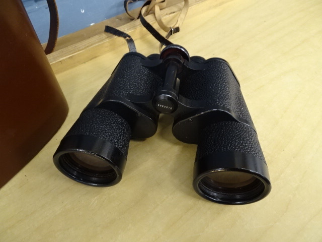 Carl Zeiss binoculars in case - Image 2 of 4