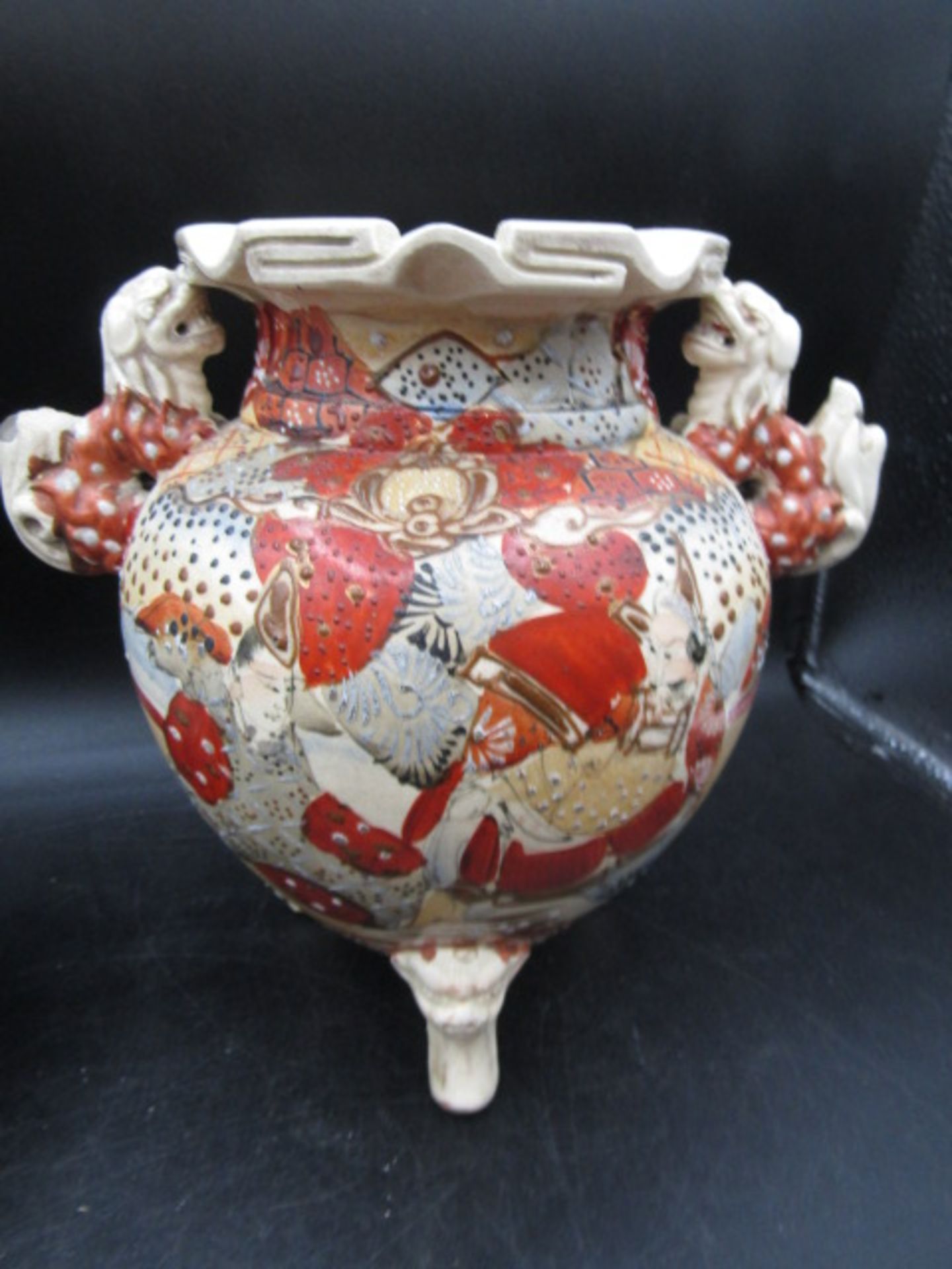 Oriental ginger jar and handled pot with no lid - Image 2 of 5