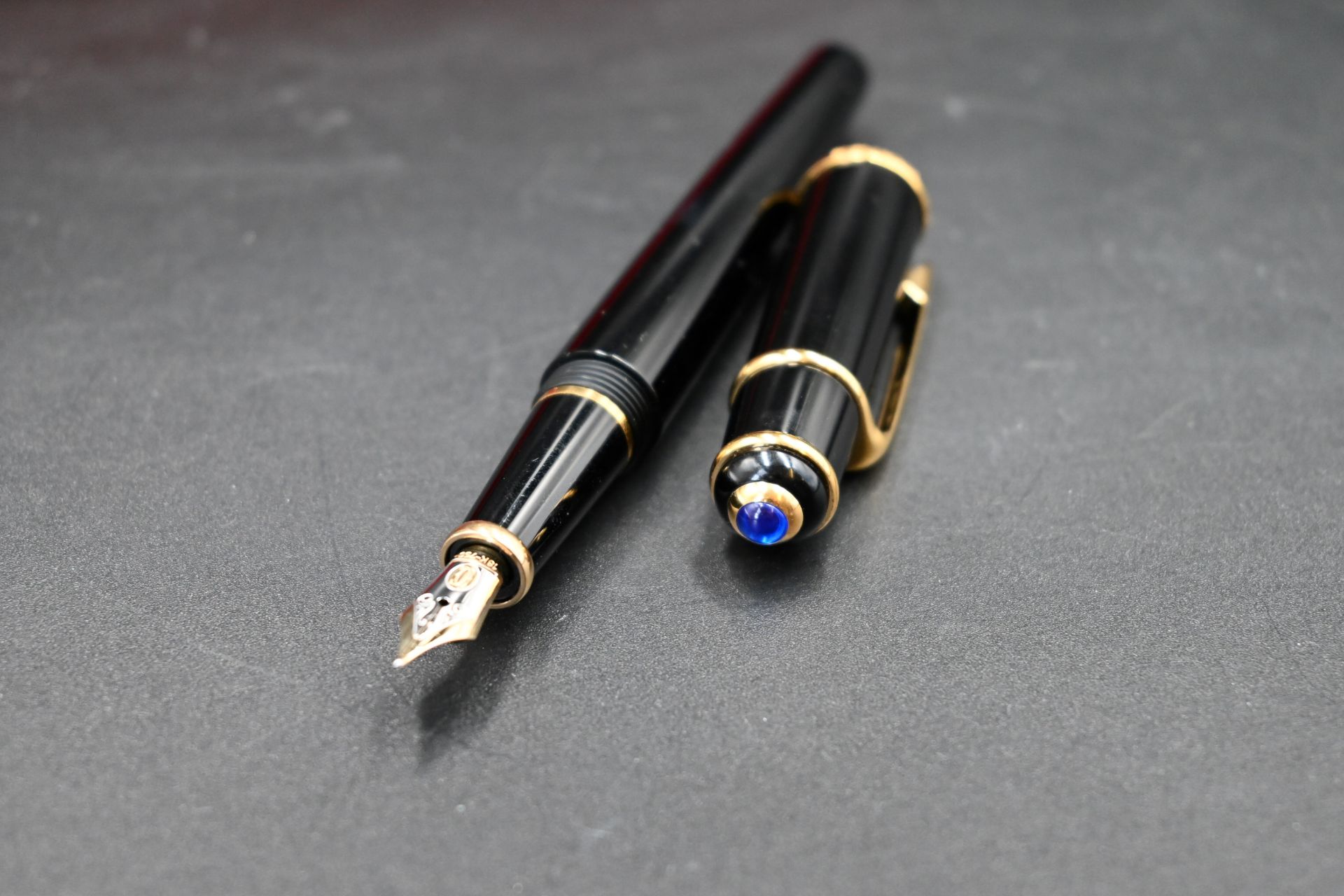 Cartier - stylo Diabolo de Cartier black fountain pen with screw off top engraved with individual - Image 3 of 8