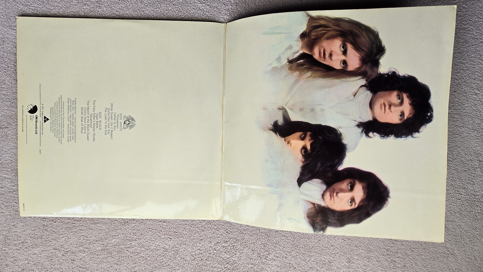 Queen II Original Near Mint UK Vinyl LP with laminated Gatefold sleeve & Inner - Image 4 of 9