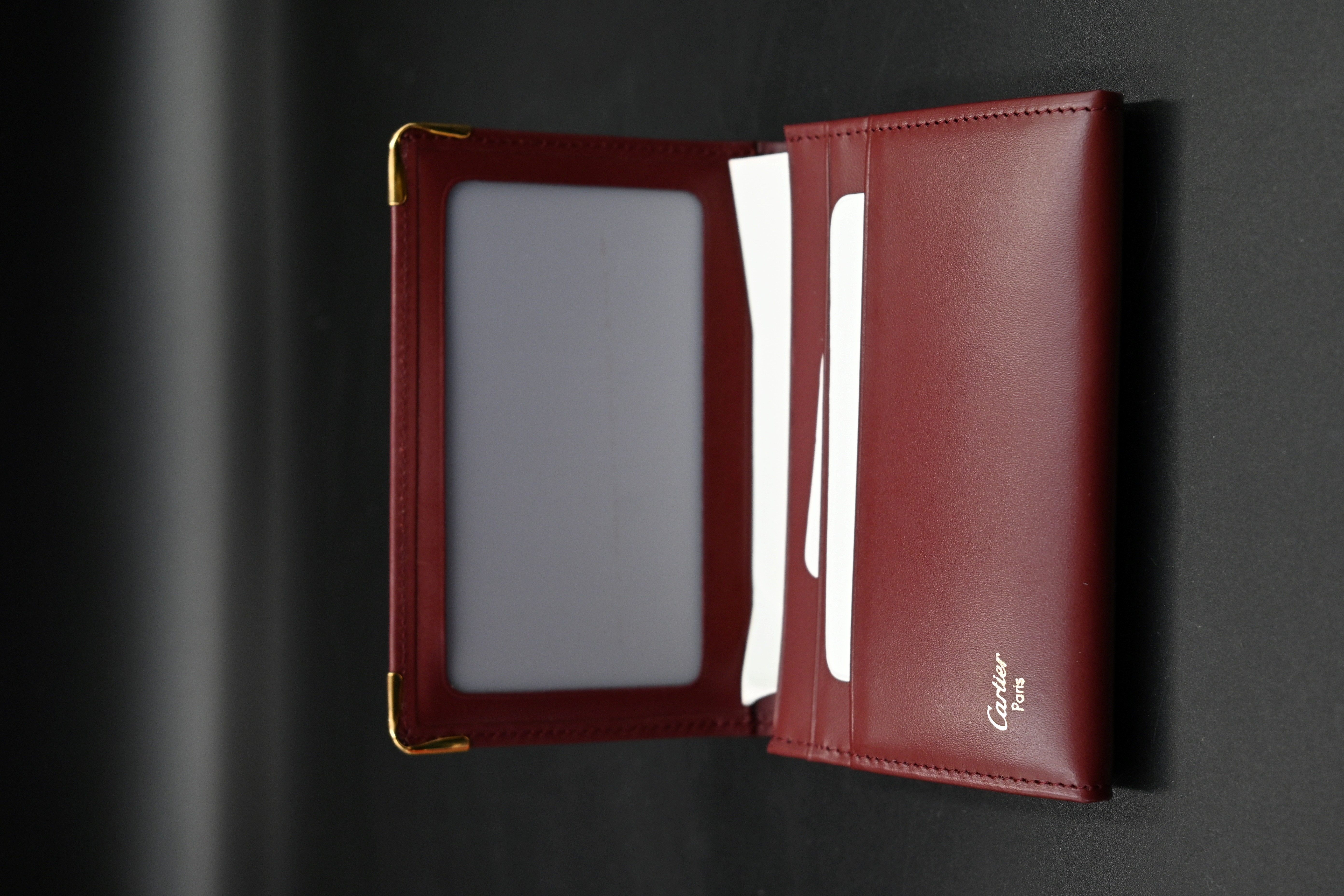 Cartier calf skin leather credit card wallet embossed with makers logo to centre,and with gold - Image 5 of 7