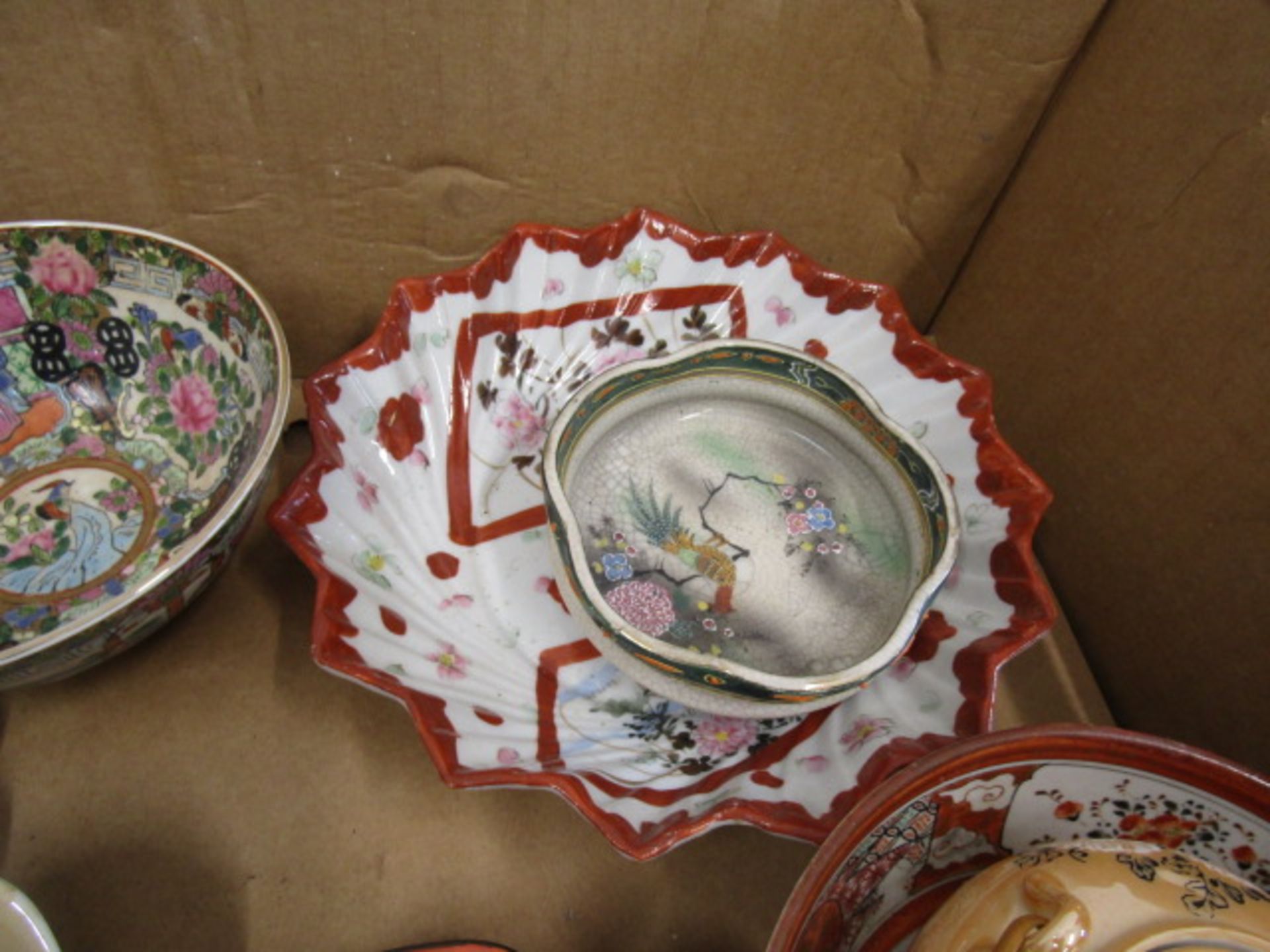 Oriental ceramics and 5 blue and white plates - Image 6 of 6