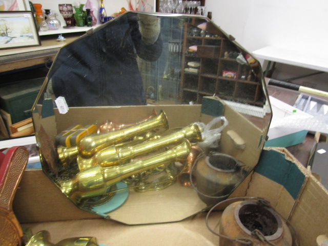 Metal wares inc copper/brass jugs, brass door furniture and a vintage glue pot, mirror and tobacco - Image 9 of 9