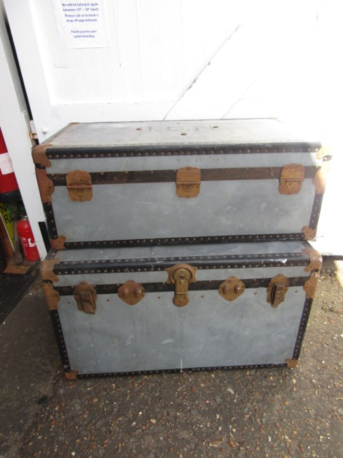 2 travelling trunks, one with interior tray - Image 9 of 14