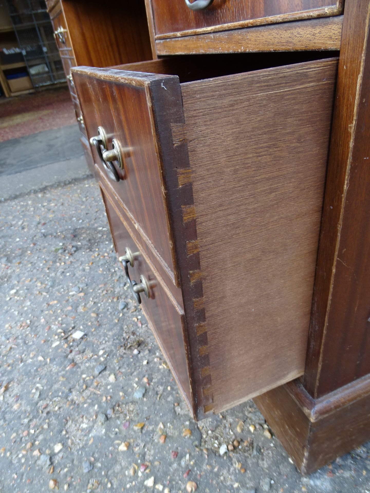 Mahogany twin pedestal desk H80cm W153cm D90cm approx - Image 3 of 4