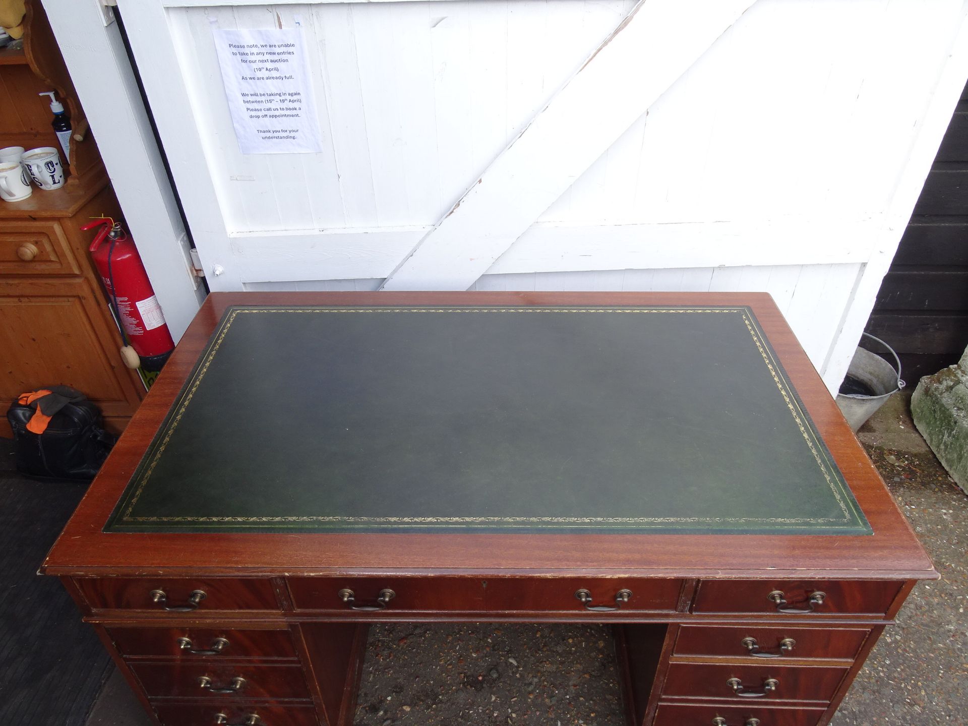 Mahogany twin pedestal desk H80cm W153cm D90cm approx - Image 2 of 4