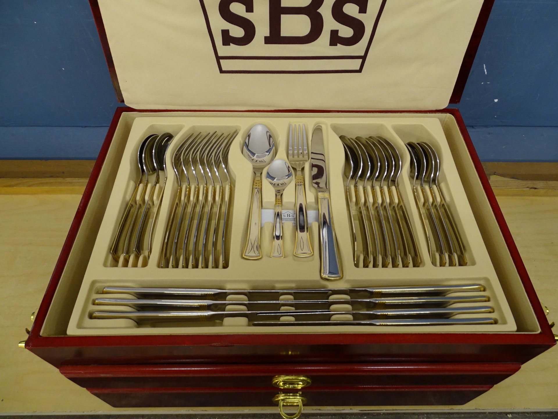 S.B.S 86 Piece stainless steel canteen of cutlery (8 place settings) - Image 4 of 6