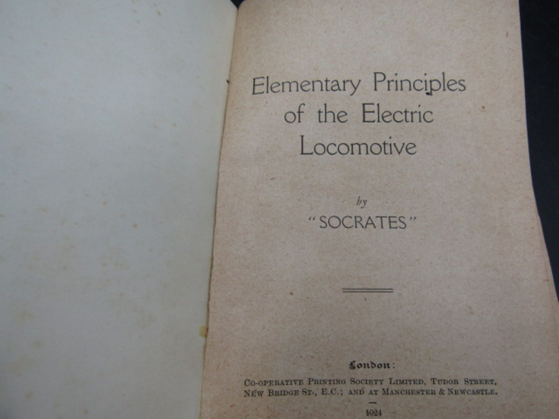 Elementary principles of the electric locomotives  book dated 1924 with fold out illustrations - Image 2 of 7