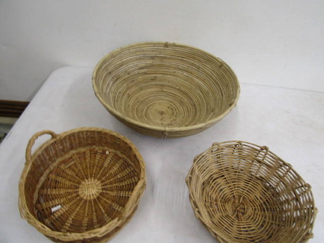 African basket and 2 others - Image 3 of 3