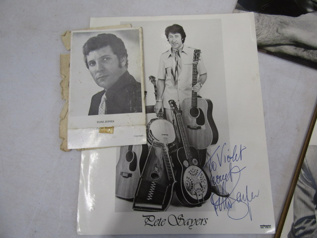 Celebrity photo's inc Beatles, some with autographs, Screen stars scrap book, picture card album - Image 4 of 26