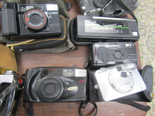 Various camera's and video camera - Image 4 of 8