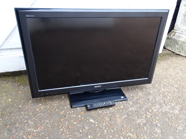 Sony 37" LCD TV with remote from a house clearance