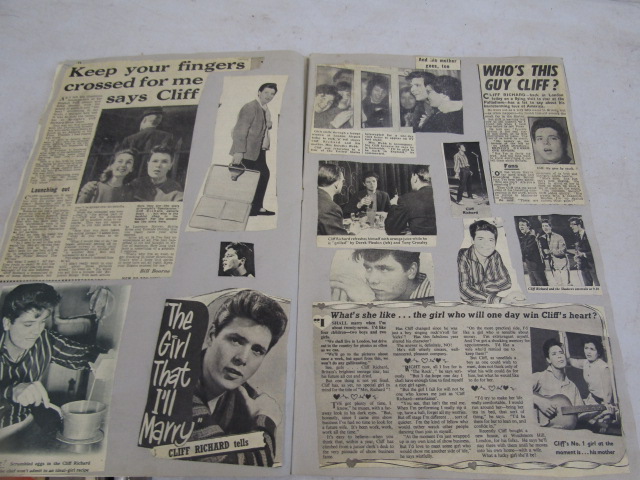 Celebrity photo's inc Beatles, some with autographs, Screen stars scrap book, picture card album - Image 20 of 26