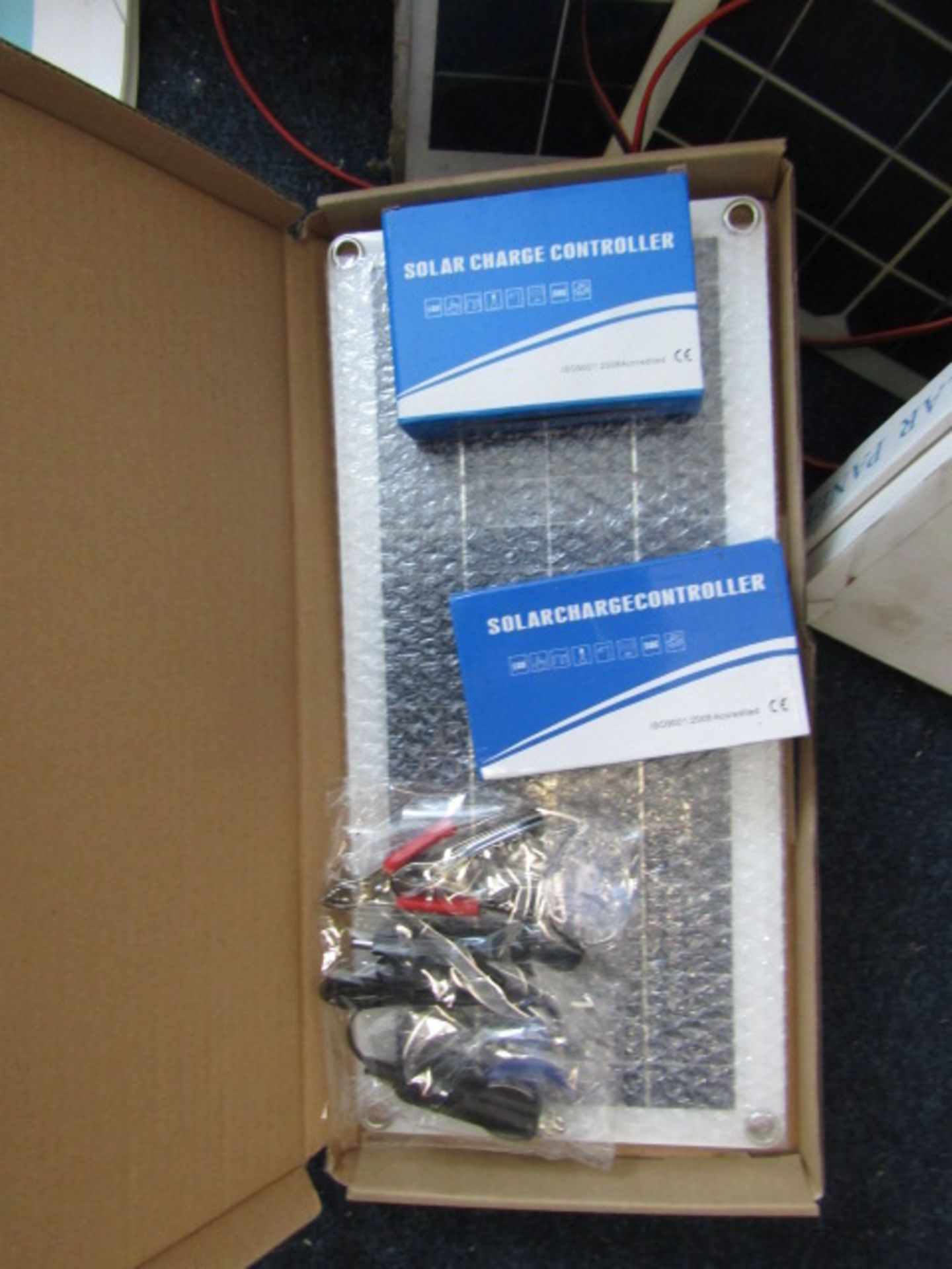 SMARTWIND 300W/400W/500W vertical axis wind turbine, unused in original box. It is activated by very - Image 6 of 15