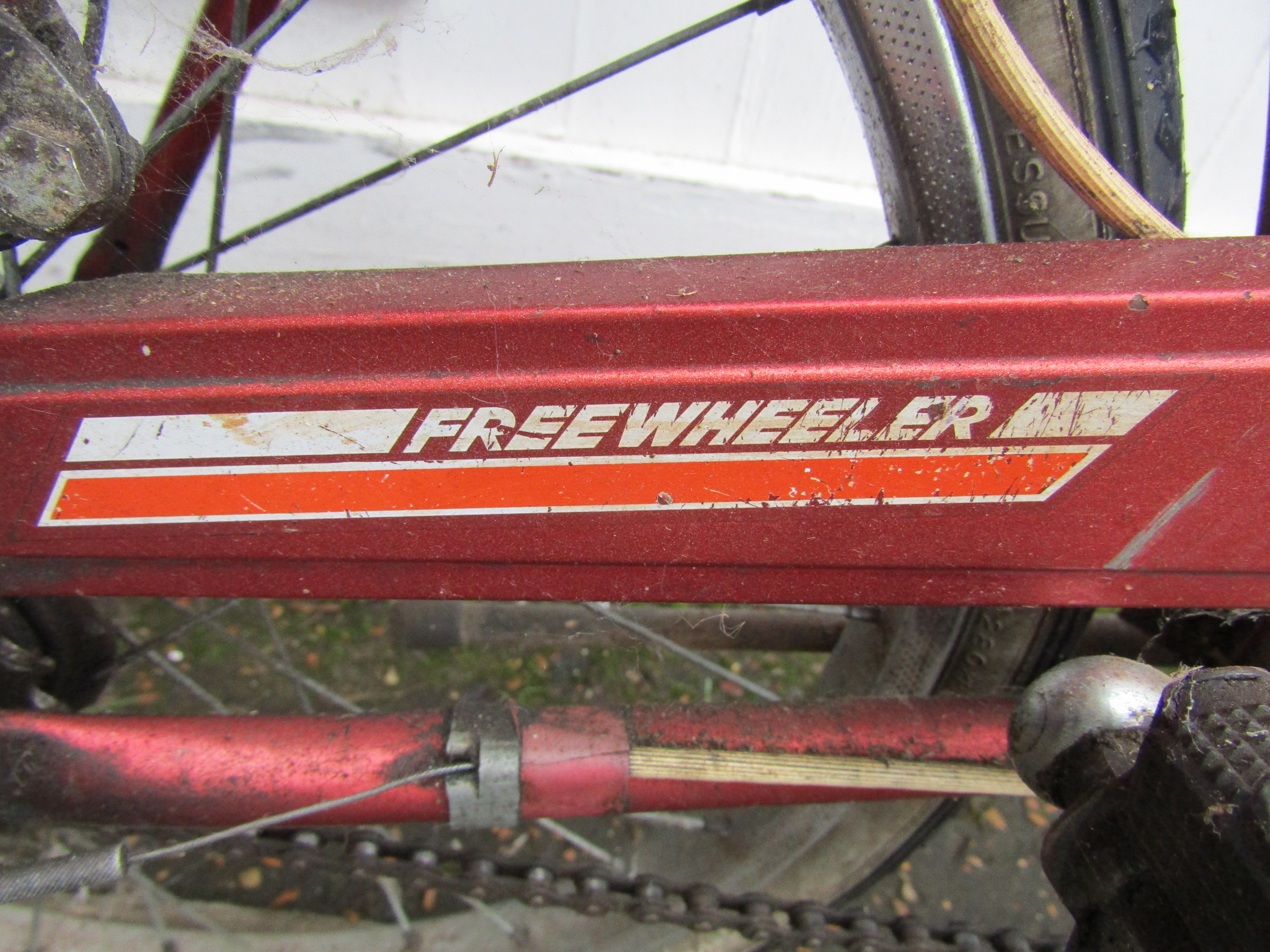 Vintage Freewheeler folding bike - Image 2 of 2
