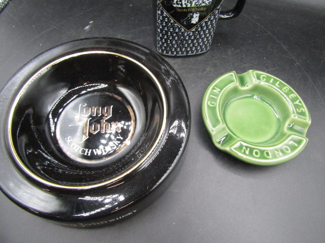Ceramic Black Label whiskey jug and 2 ceramic ashtrays - Image 3 of 3
