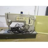 vintage Singer sewing machine (no plug)