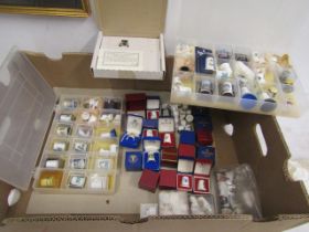 collection of thimbles, many boxed Duchess and Aynsley