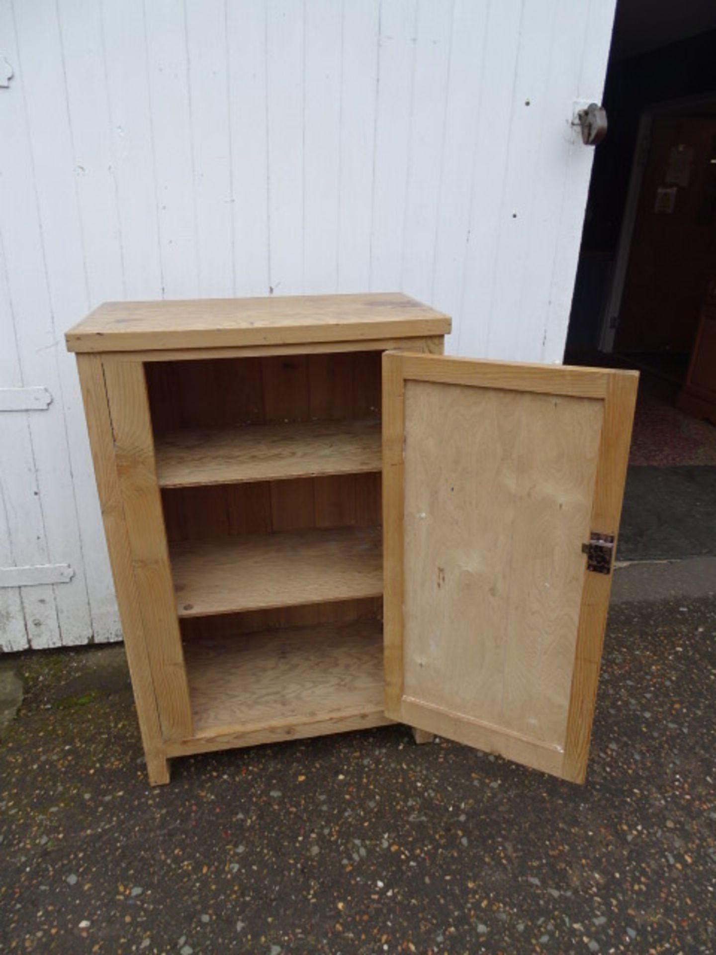 Vintage pine cupboard H104cm W71cm D42cm approx - Image 4 of 4