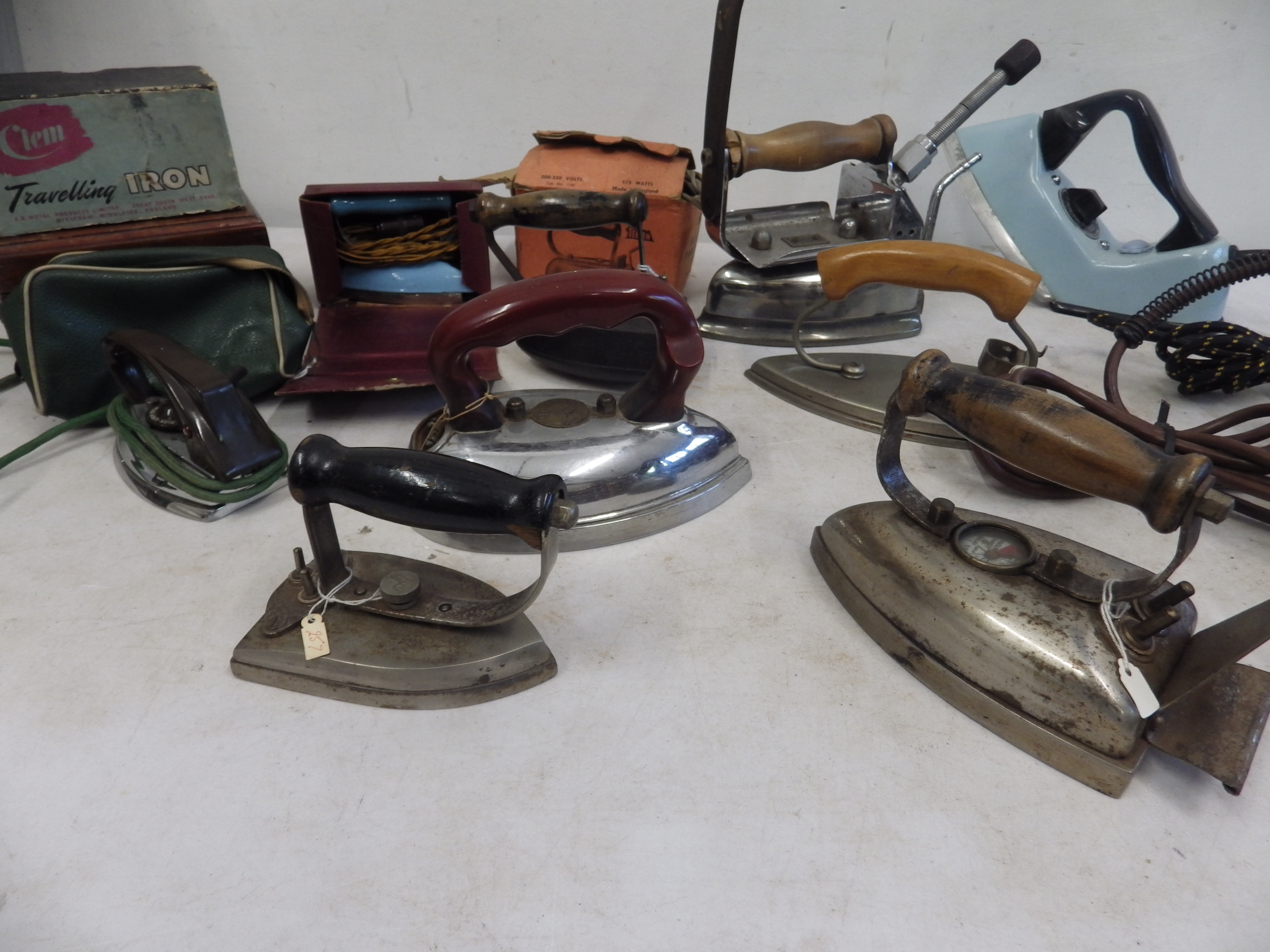 Assorted vintage electric and travel irons, some with original boxes and cases, all for display - Image 5 of 5