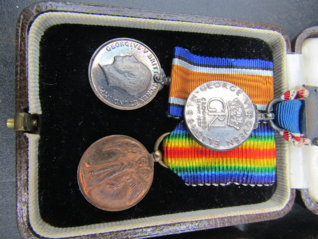 Miniature mess medals- ww1 and Geo VI coronation plus 1937 medallion - Image 2 of 5