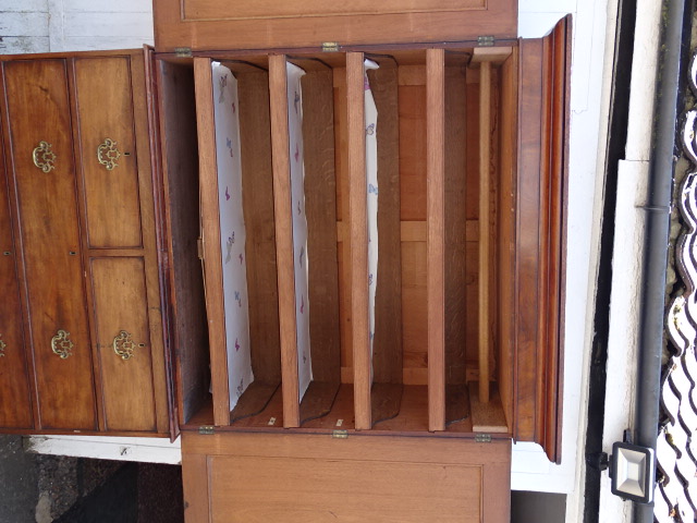 Mahogany linen press/cupboard with ornate brass handles 122cmW 208cmH 50cmD no key - Image 4 of 15
