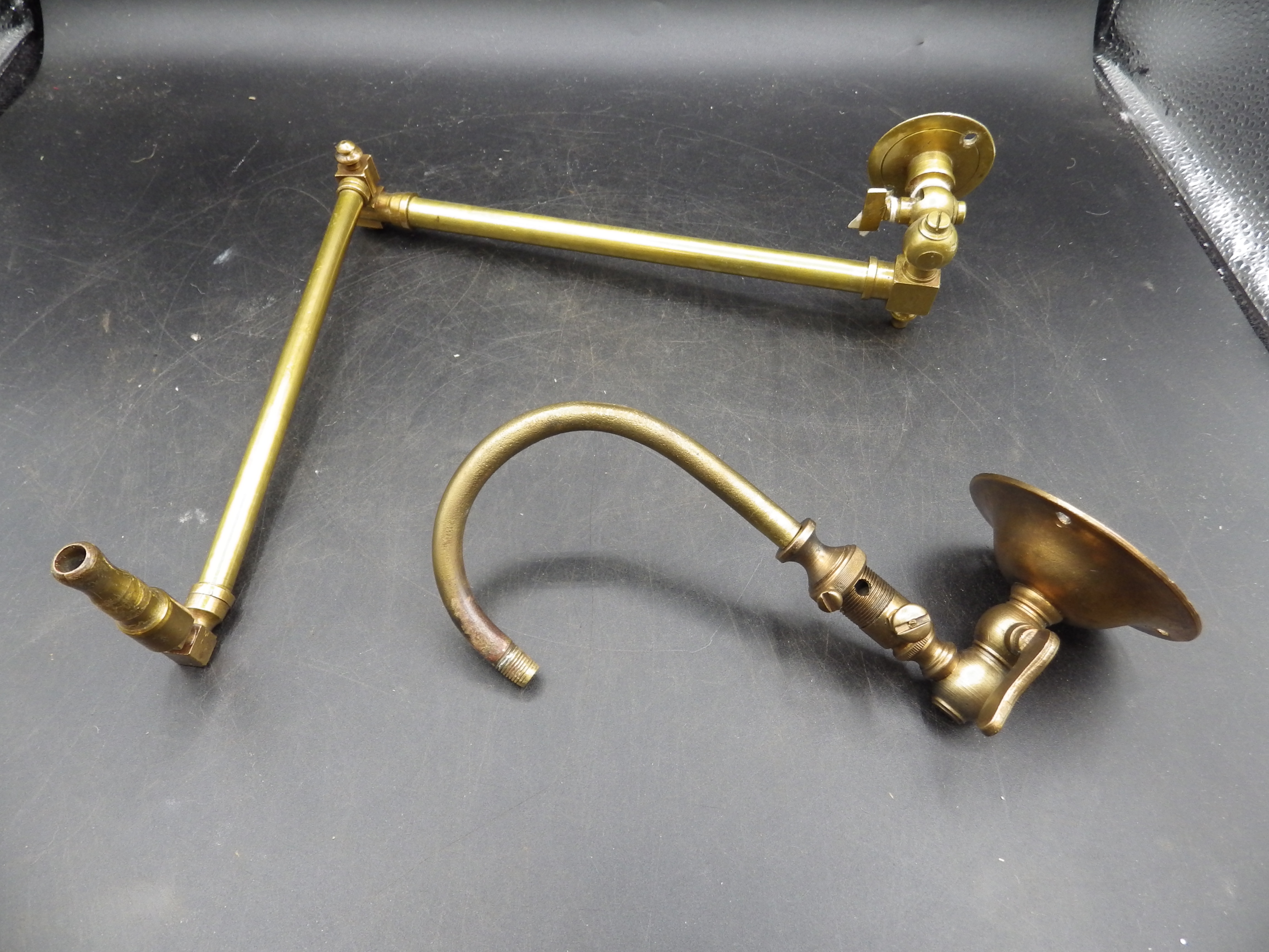 2 assorted brass gas wall sconces together with Primus No.5 brass paraffin stove, made in Sweden - Image 3 of 4