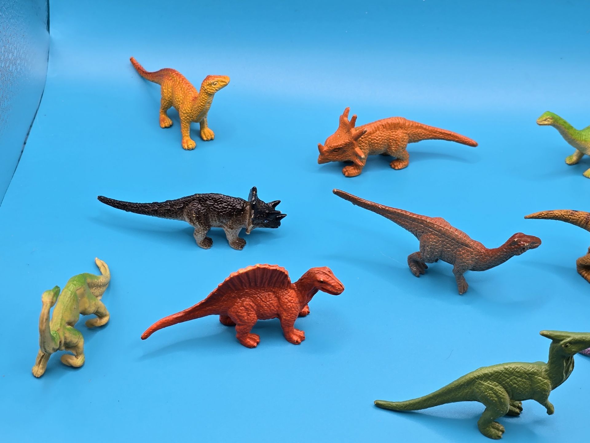 Large Collection of plastic toy Dinosaurs (48) longest is approx 20cm Collection of 48 dinosaurs, - Image 2 of 8