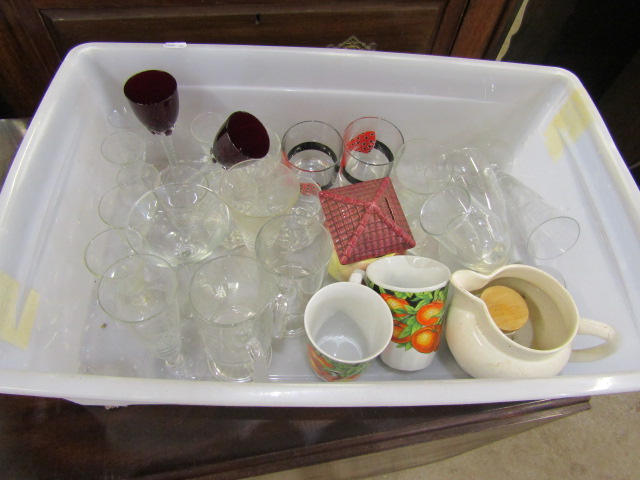 A stillage of china, glass and sundries stillage not included- all items must be removed. - Image 16 of 18