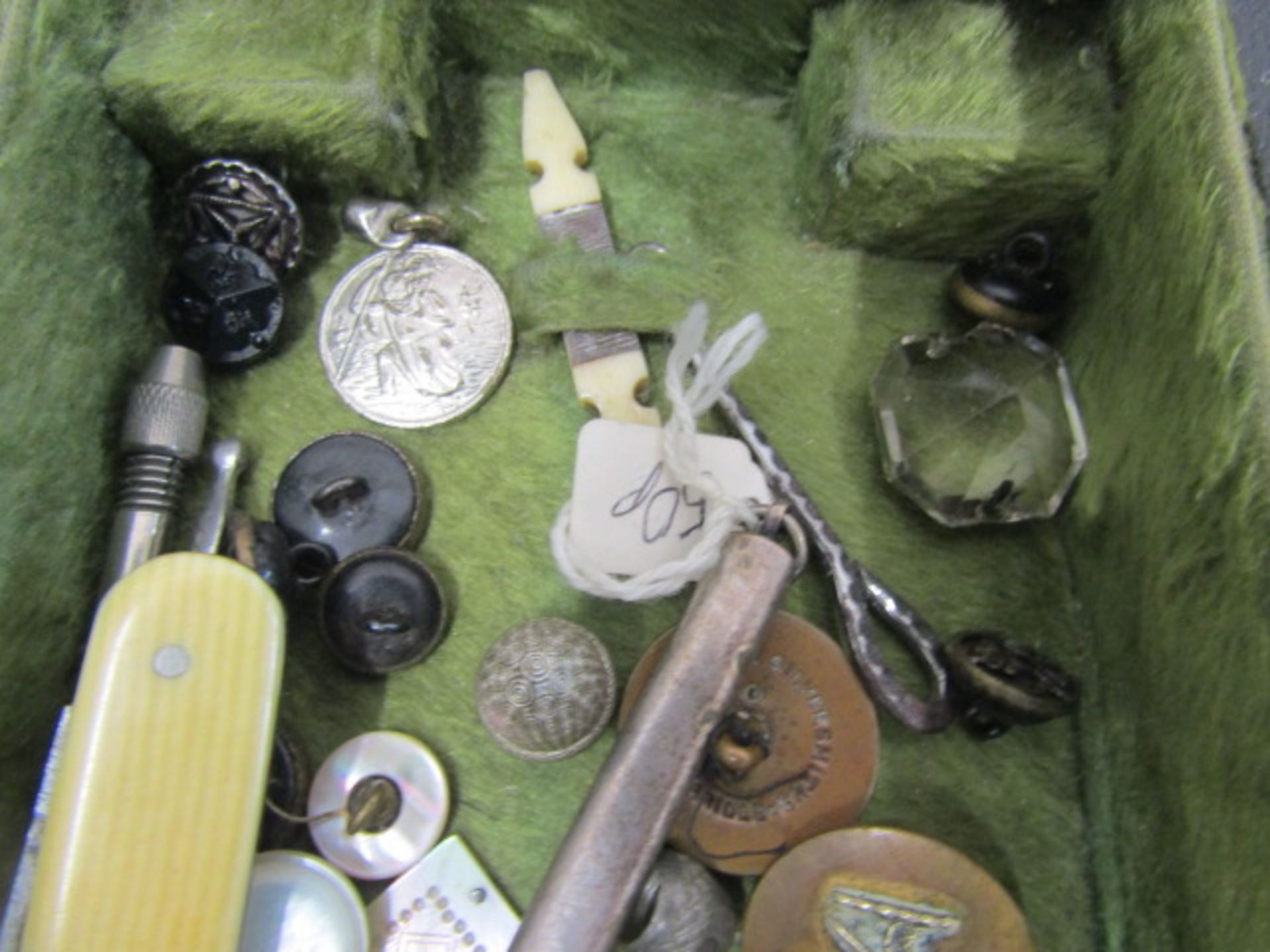 vintage sewing boxes with contents inc hatpins and small jade? dog - Image 12 of 19