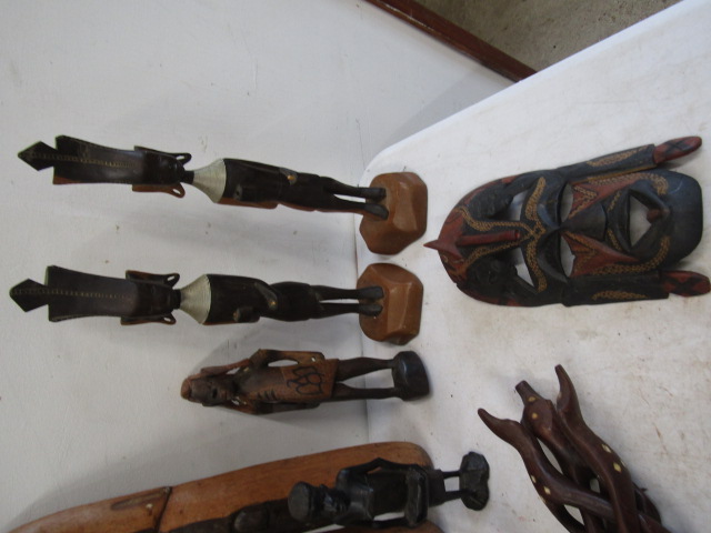 Various tribal treen figures/masks etc - Image 2 of 5