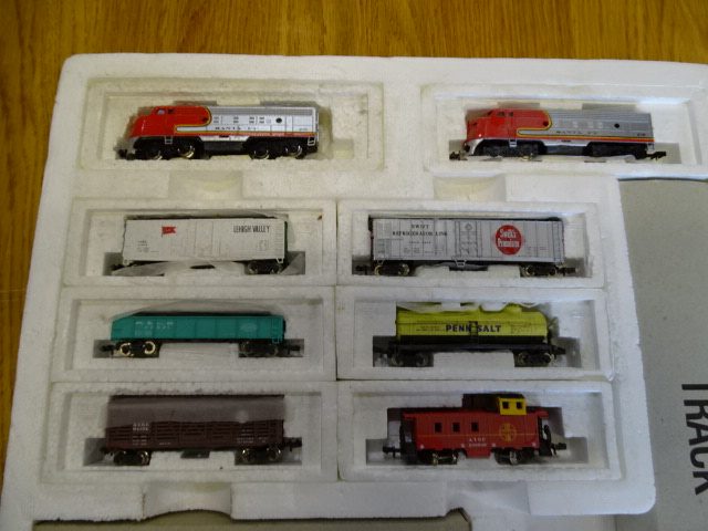 Bachmann 'Long Hauler' electric train set in box - Image 3 of 4