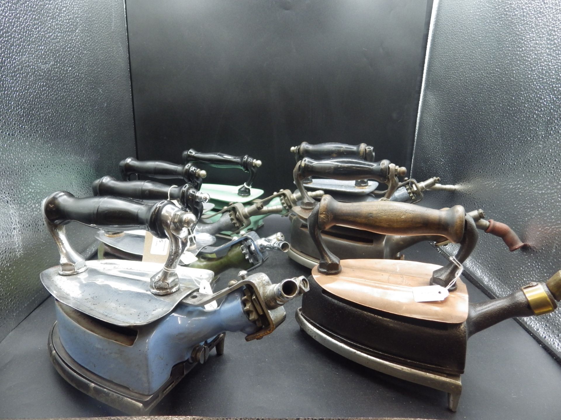 7 assorted Davis gas irons incl an early model with wood handle and flush sole, includes enamel - Image 2 of 5