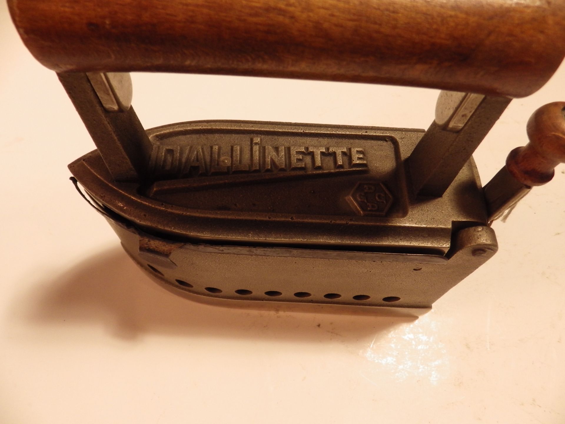 2 charcoal box irons to include 'The Baby Beatrice' and Dallinette - Image 3 of 3