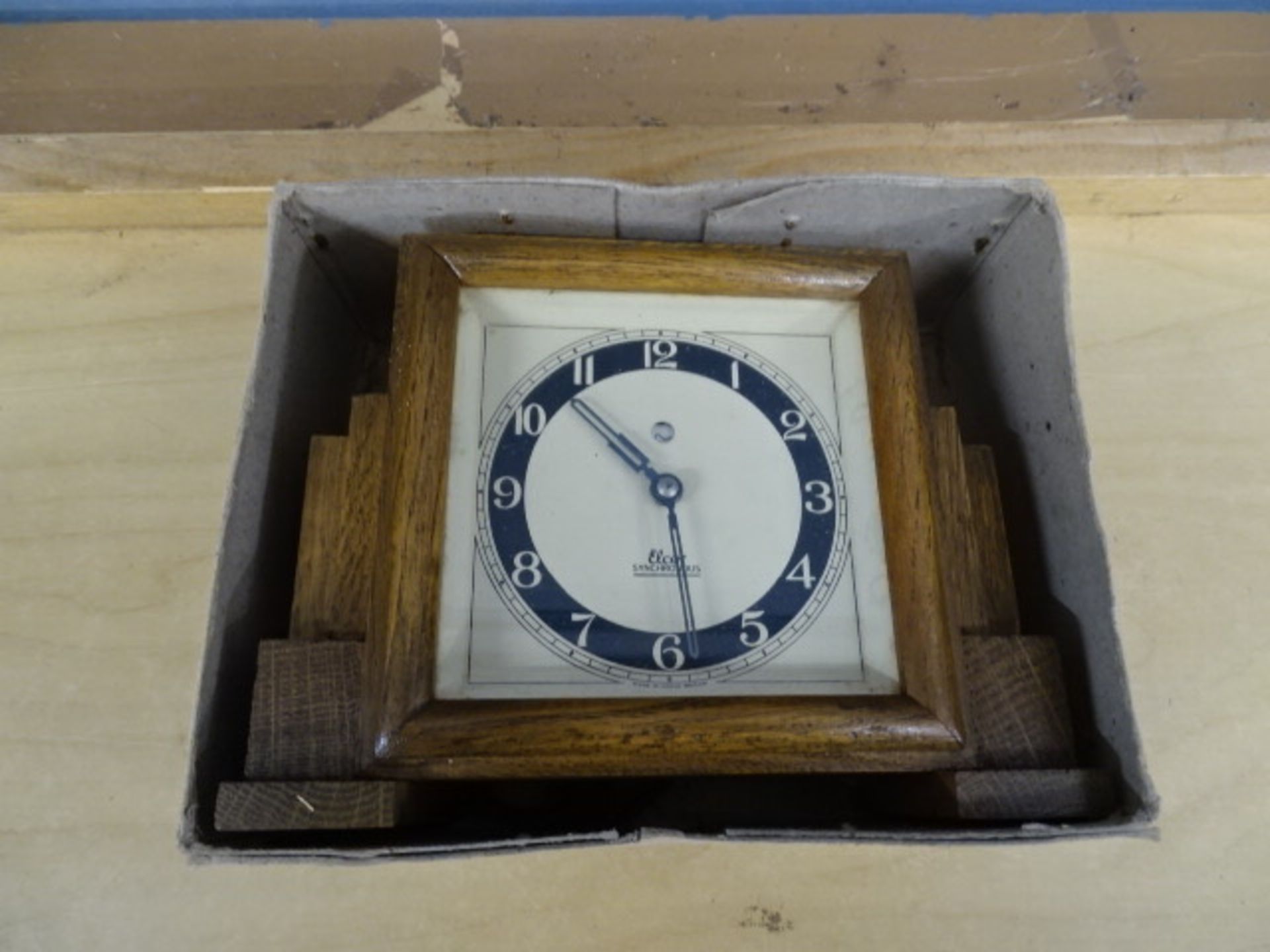 Art Deco Elco Synchronous oak cased electric mantel clock with instructions - Image 5 of 5