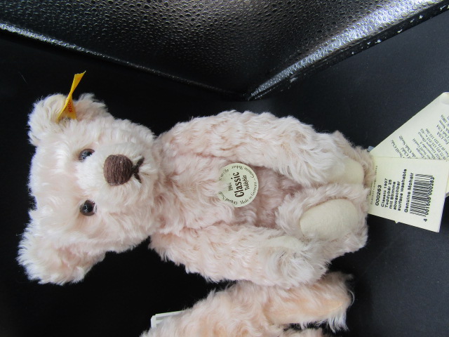 Steiff classic bear, QEII bear and 2013 Danbury Mint bear all pink in a Steiff box - Image 6 of 9