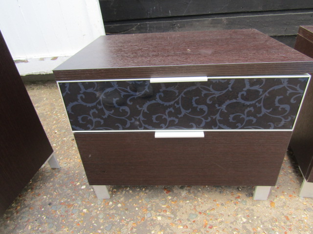 Pair of bedsides with detailed panel 55x39cm 45cmH - Bild 2 aus 2