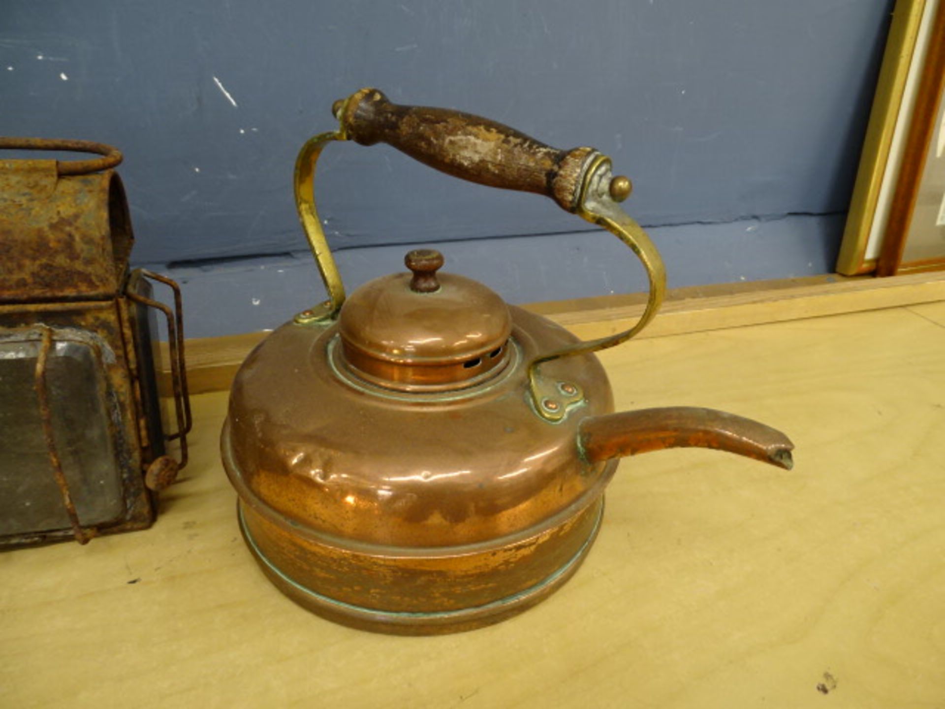 2 Antique signal lamps, bicycle lamp and copper kettle - Image 3 of 6