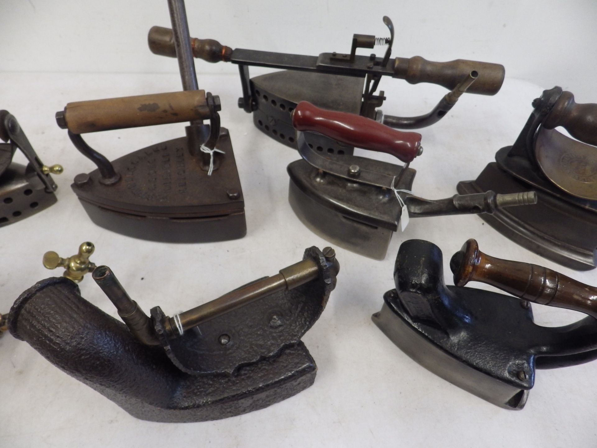 8 assorted gas irons to incl 2 x turn over gas irons, Brittania patent 238701/24, Izot? patent - Image 3 of 5