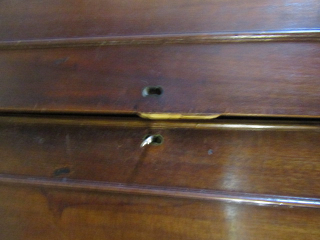 Mahogany linen press/cupboard with brass handles (needs some restoration, beading missing around - Image 9 of 13