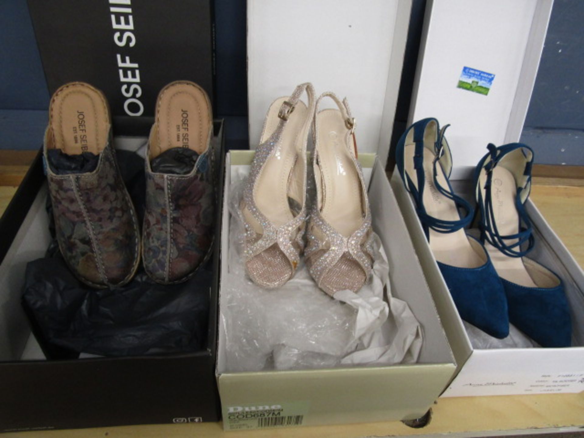 3 pairs ladies fashion shoes size 5