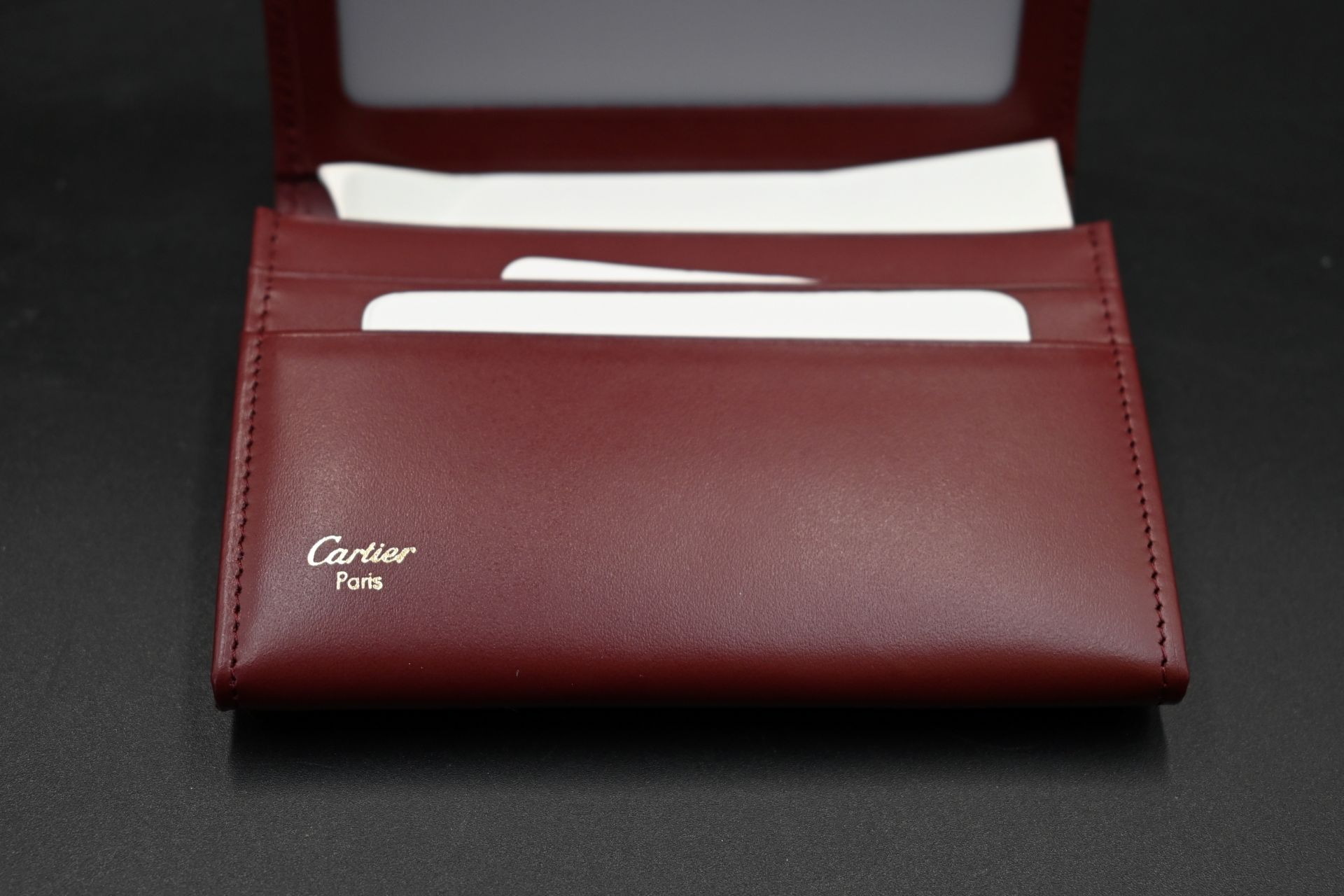 Cartier calf skin leather credit card wallet embossed with makers logo to centre,and with gold - Image 6 of 7