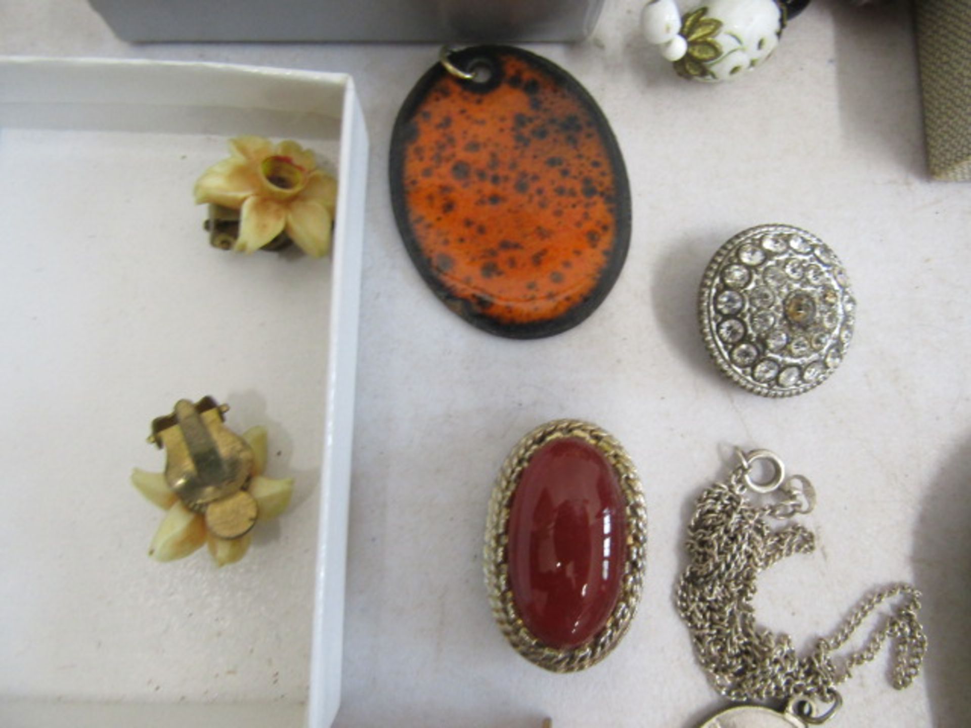 Costume jewellery inc Australian Opal earrings, quartz pendants etc etc - Image 16 of 26