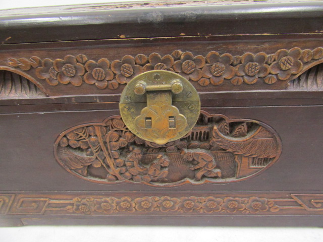 a carved chest 62x32x26cmH - Bild 2 aus 6
