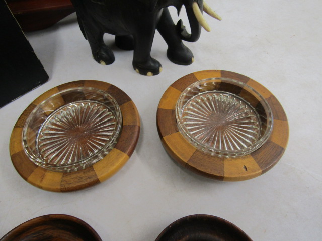 Collectors lot- treen candle holders, display shelf, trinket dishes, Ebony elephant etc - Image 3 of 5