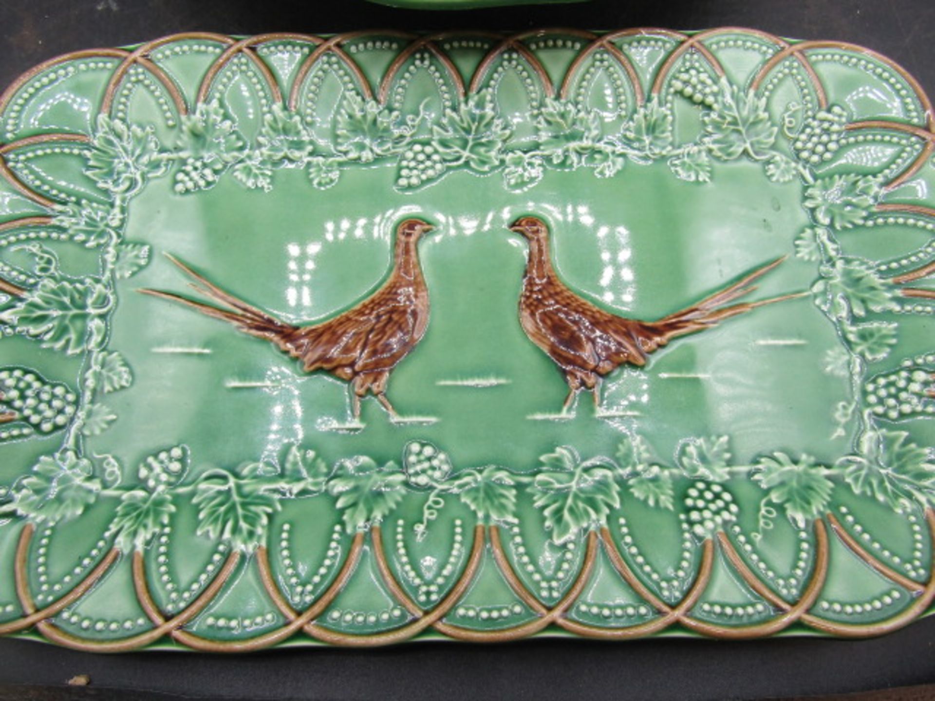 Portuguese pheasant platter and bowl decorated with vines along with 2 glass dishes - Image 3 of 5