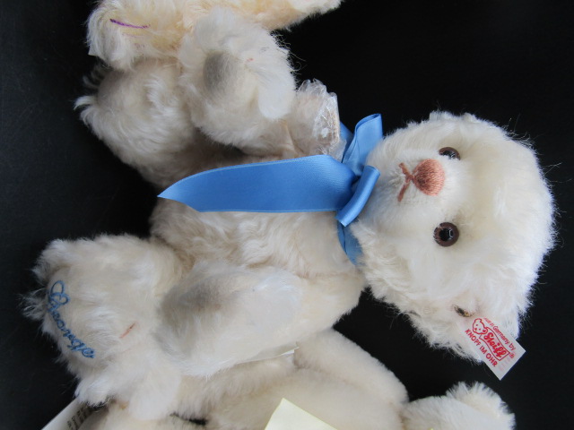Steiff 'George', Diamond Jubilee bear, Memory bear and one made for Danbury Mint (smaller bears) - Image 5 of 9