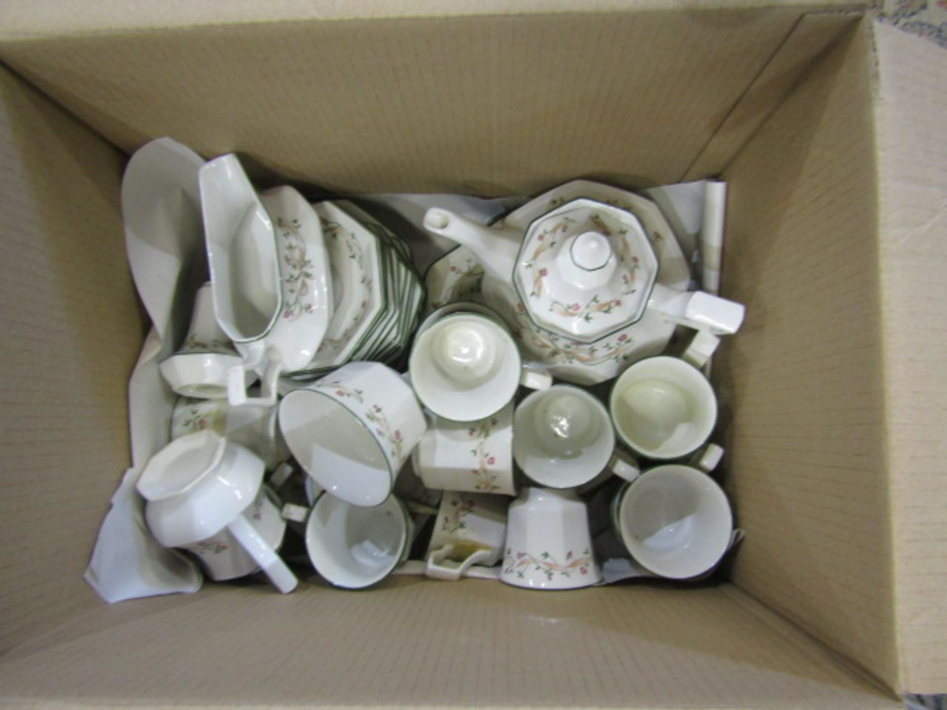 A stillage of china, glass and sundry items Stillage not included and all items must be removed - Image 5 of 15
