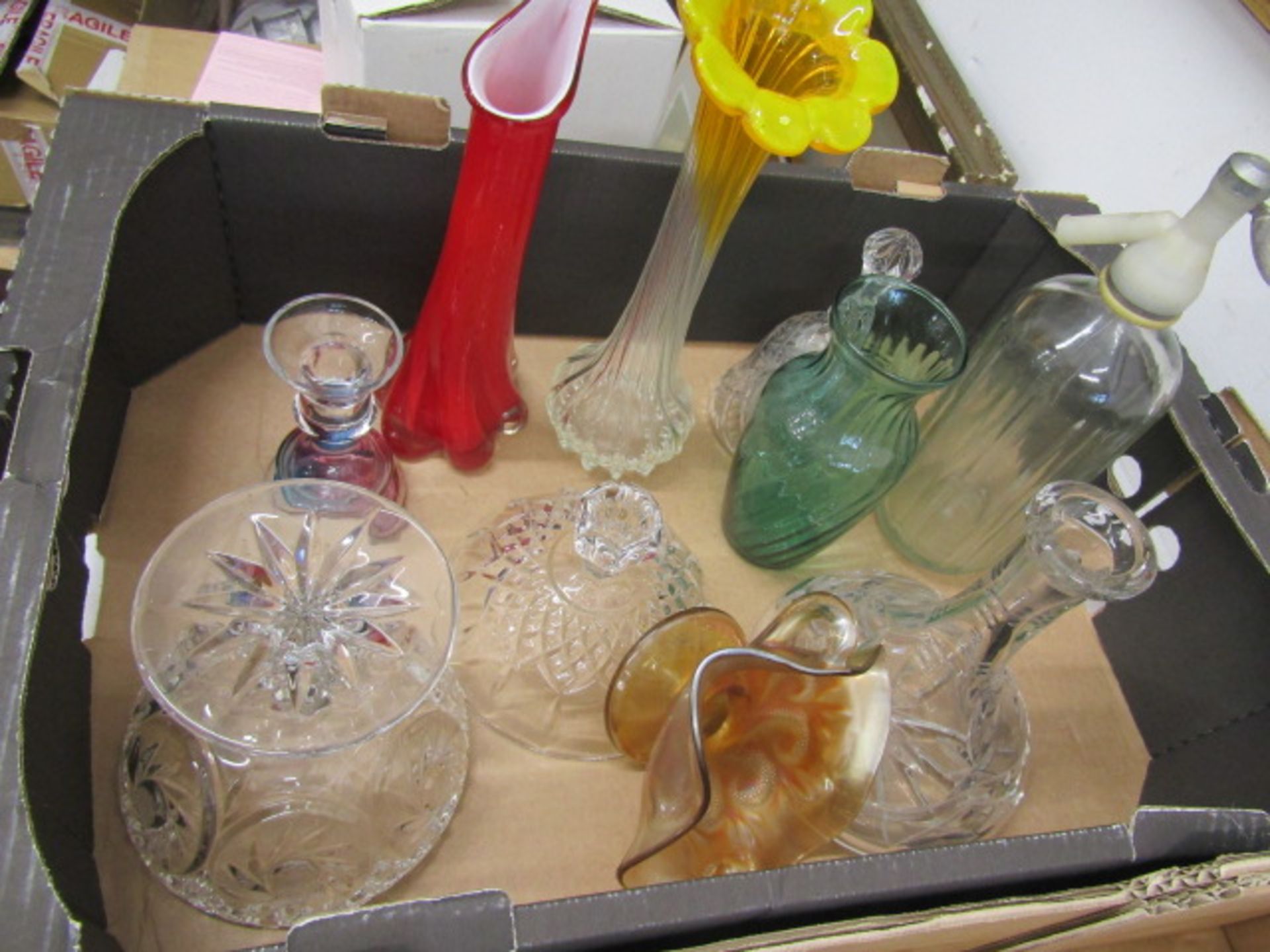 4 boxes glass inc quality glasses, decanters, art glass etc - Image 2 of 10